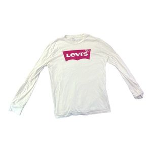 Levi’s shirt